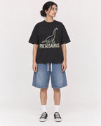 Mockup Boxy Heavyweight Tee Black female full-body 17