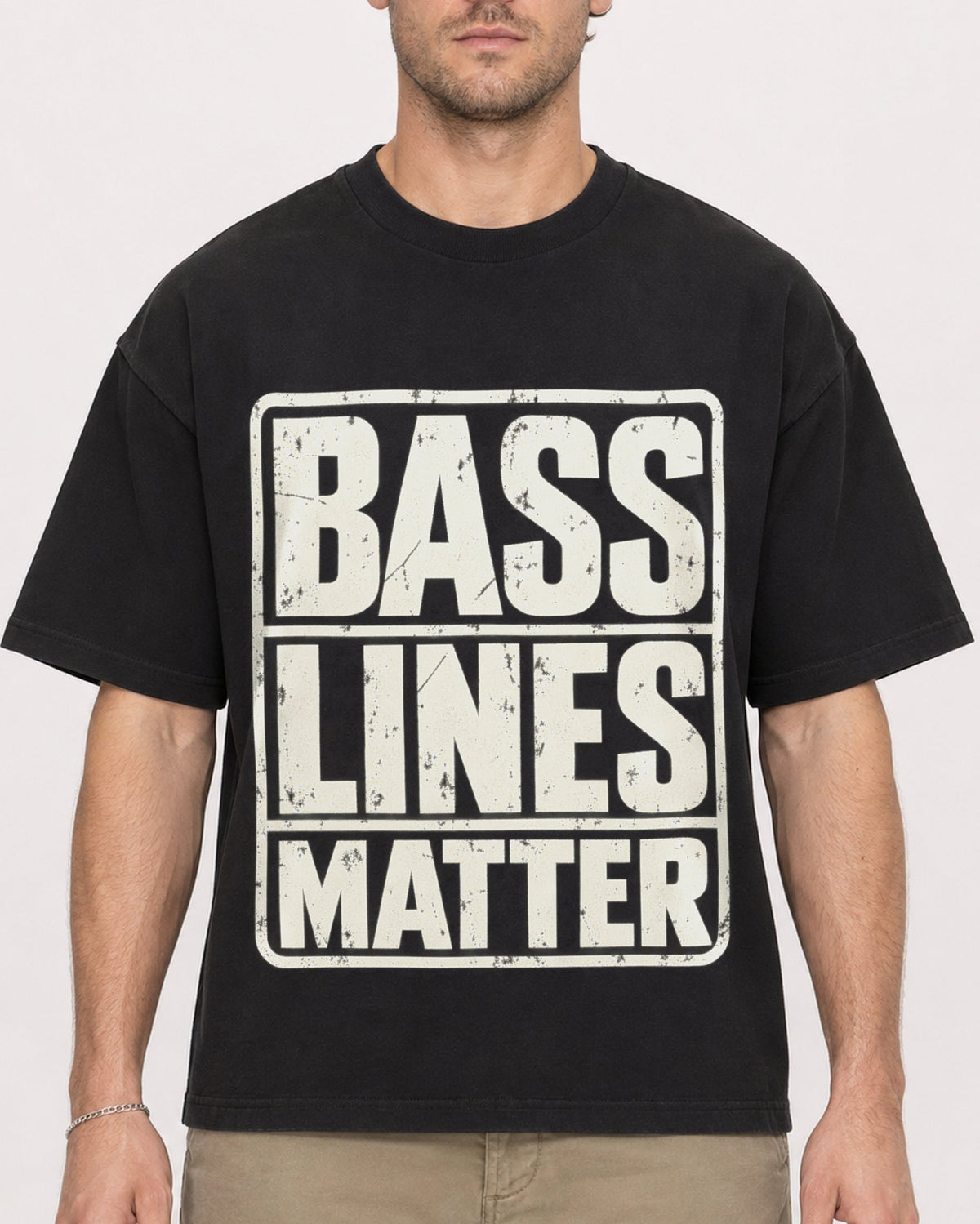 Mockup Boxy Heavyweight Tee Black male close-up 08