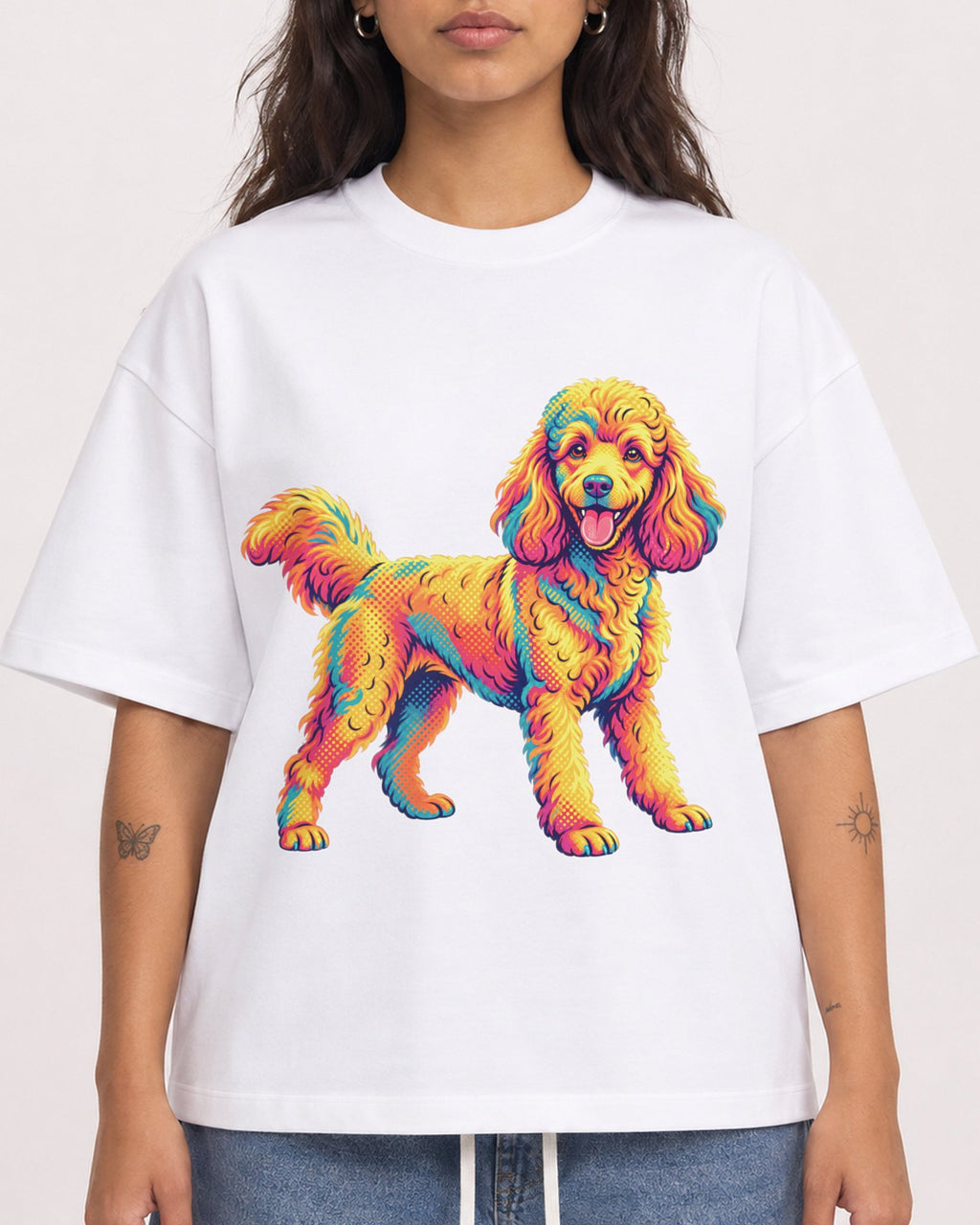 Mockup Boxy Heavyweight Tee White female close-up 06