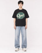 Mockup Boxy Heavyweight Tee Black male full-body 01