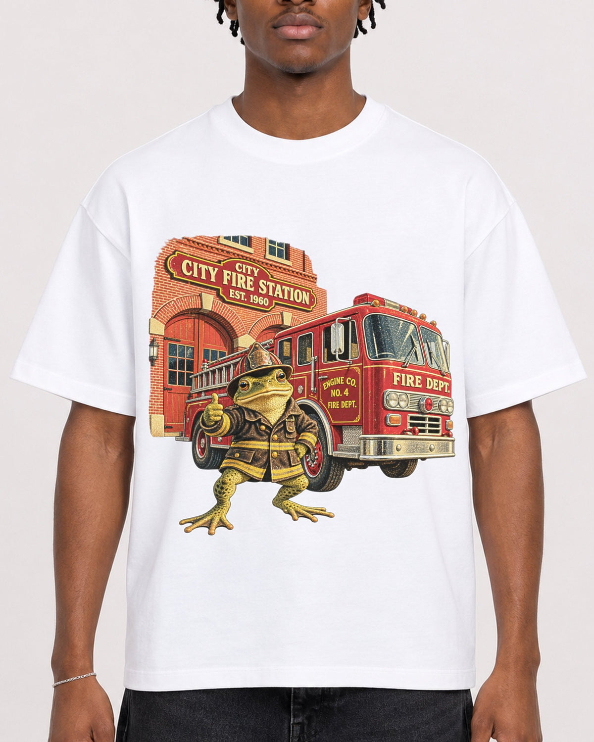 Mockup Boxy Heavyweight Tee White male close-up 05