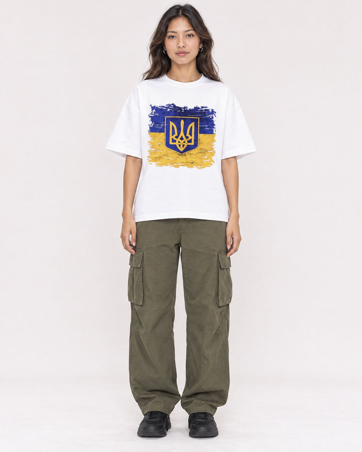 Mockup Boxy Heavyweight Tee White female full-body 02