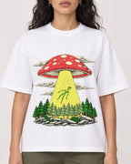 Mockup Boxy Heavyweight Tee White female close-up 07