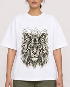 Mockup Boxy Heavyweight Tee White female close-up 17
