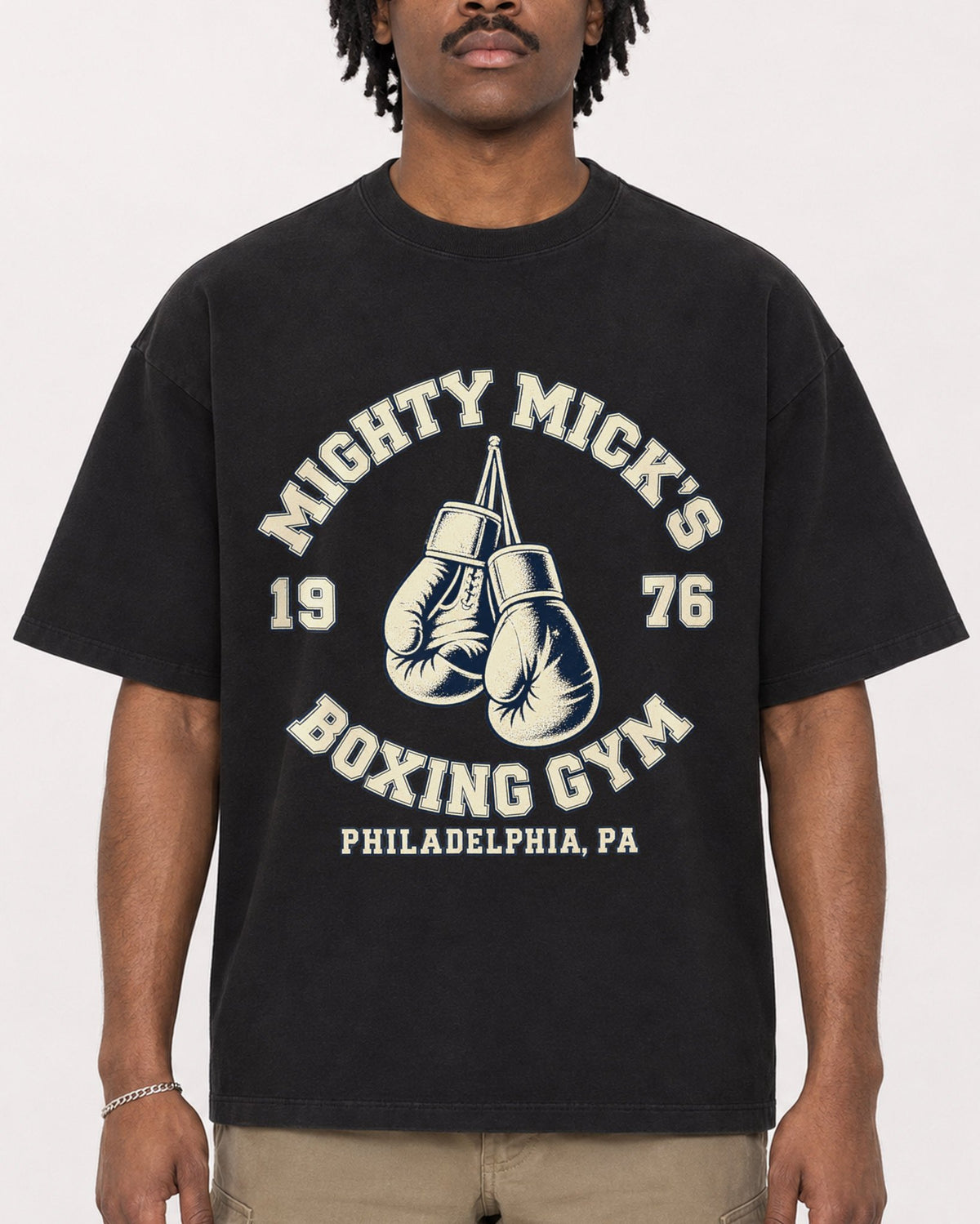 Mockup Boxy Heavyweight Tee Black male close-up 04