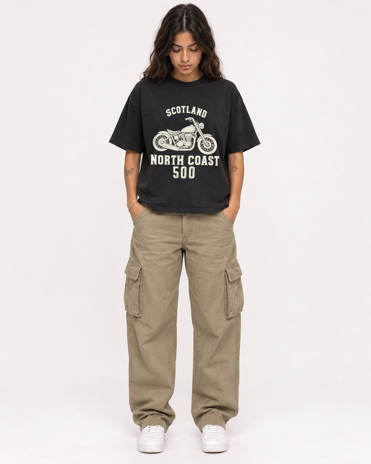 Mockup Boxy Heavyweight Tee Black female full-body 06