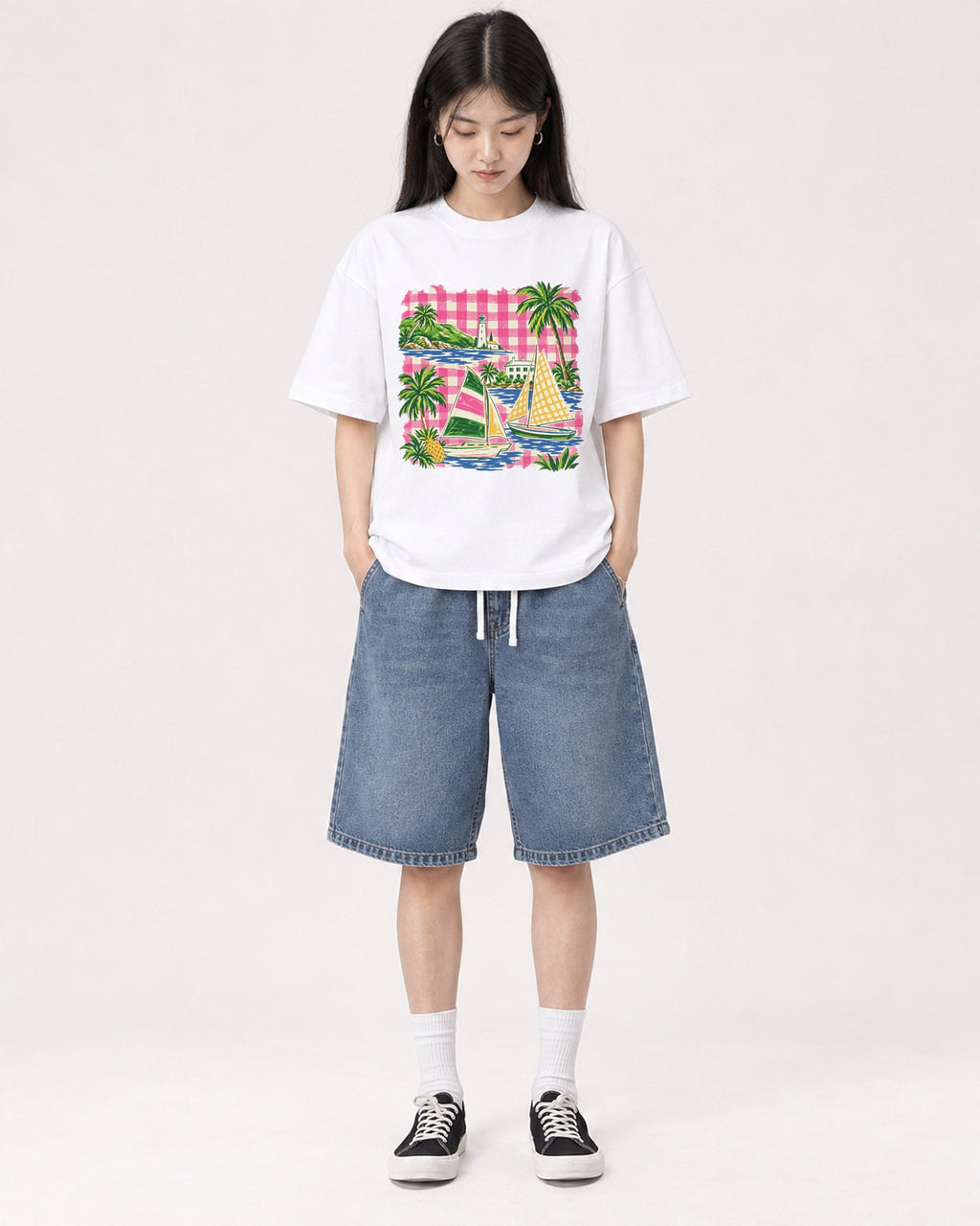 Mockup Boxy Heavyweight Tee White female full-body 01