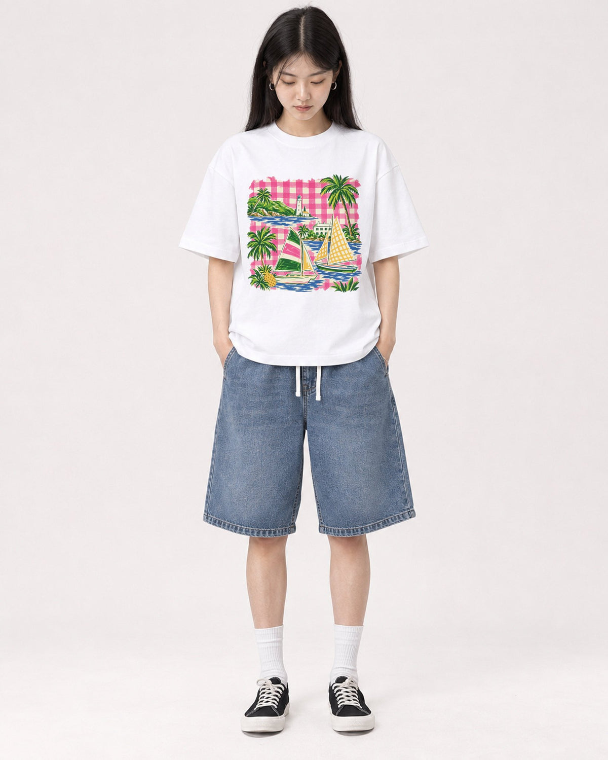 Mockup Boxy Heavyweight Tee White female full-body 01