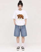 Mockup Boxy Heavyweight Tee White female full-body 41