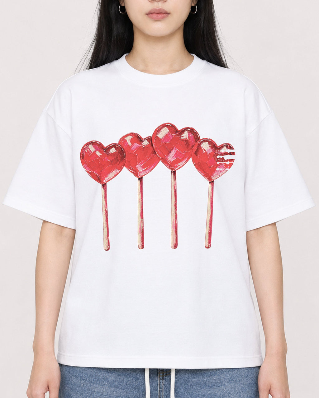 Mockup Boxy Heavyweight Tee White female close-up 01