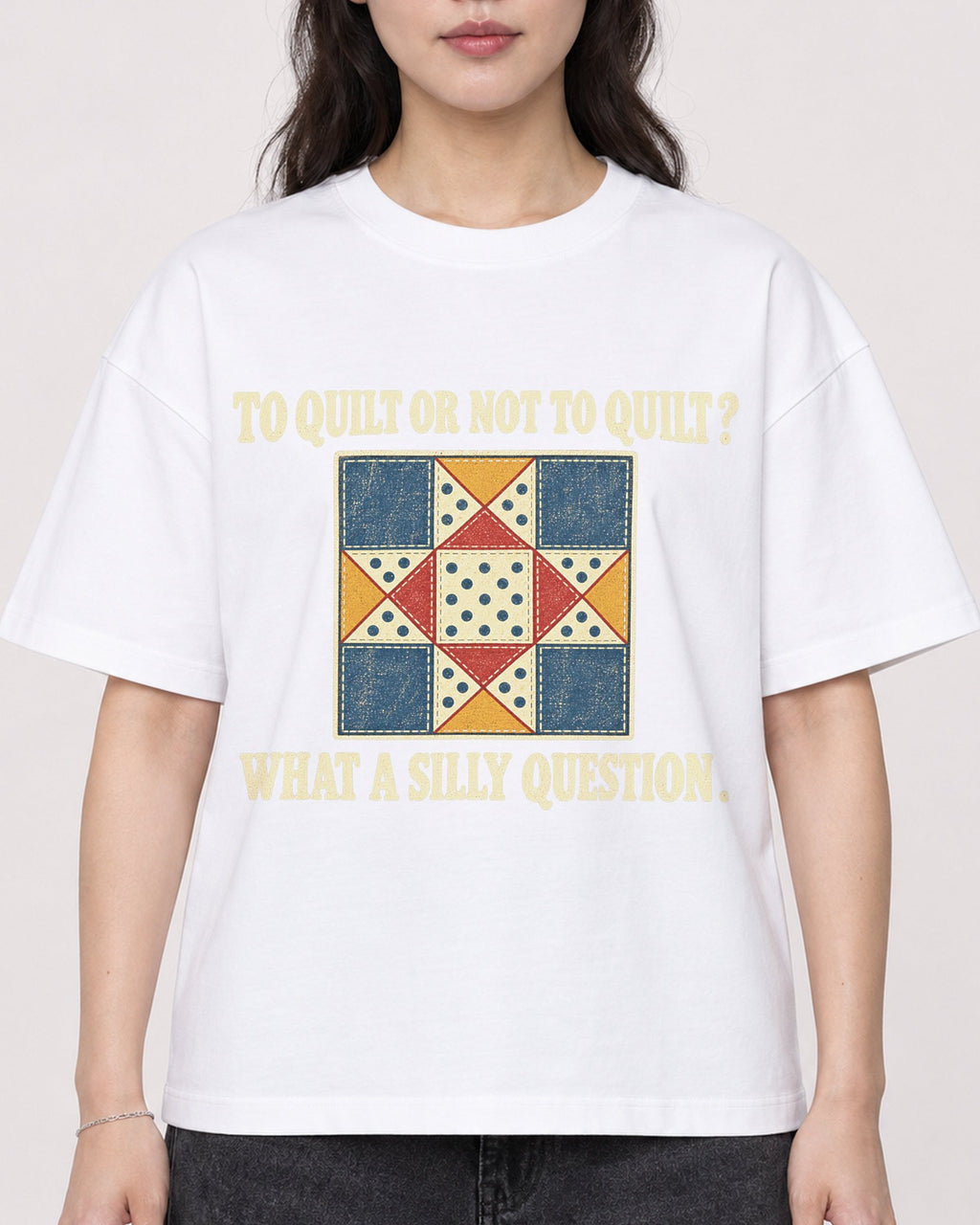 Mockup Boxy Heavyweight Tee White female close-up 03