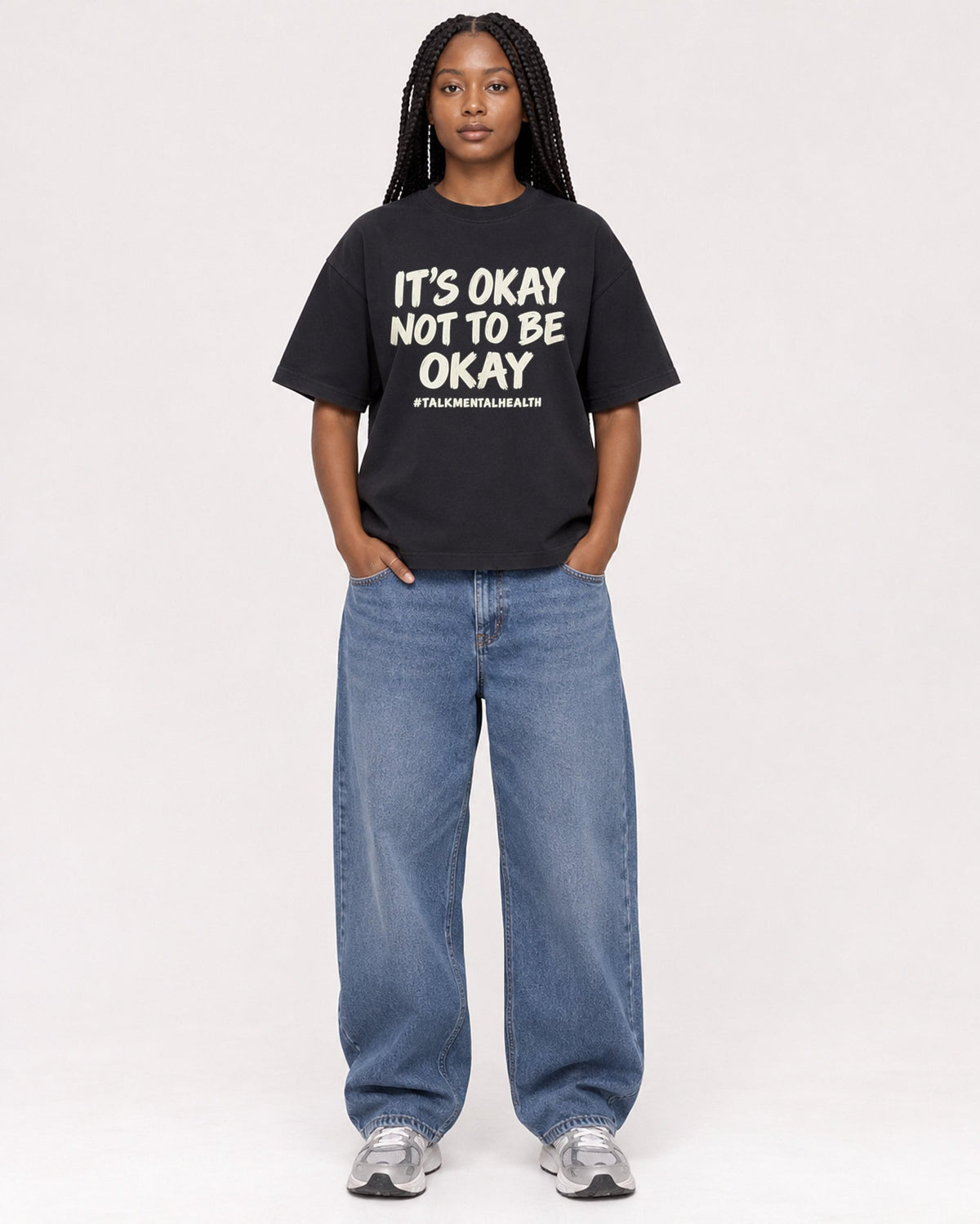 Mockup Boxy Heavyweight Tee Black female full-body 04