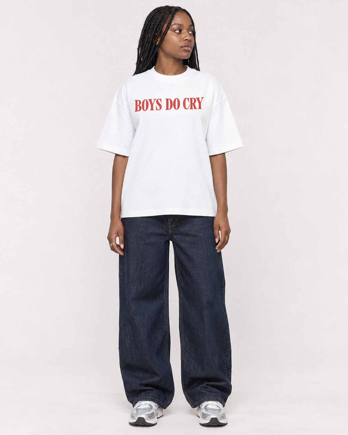 Mockup Boxy Heavyweight Tee White female full-body 04