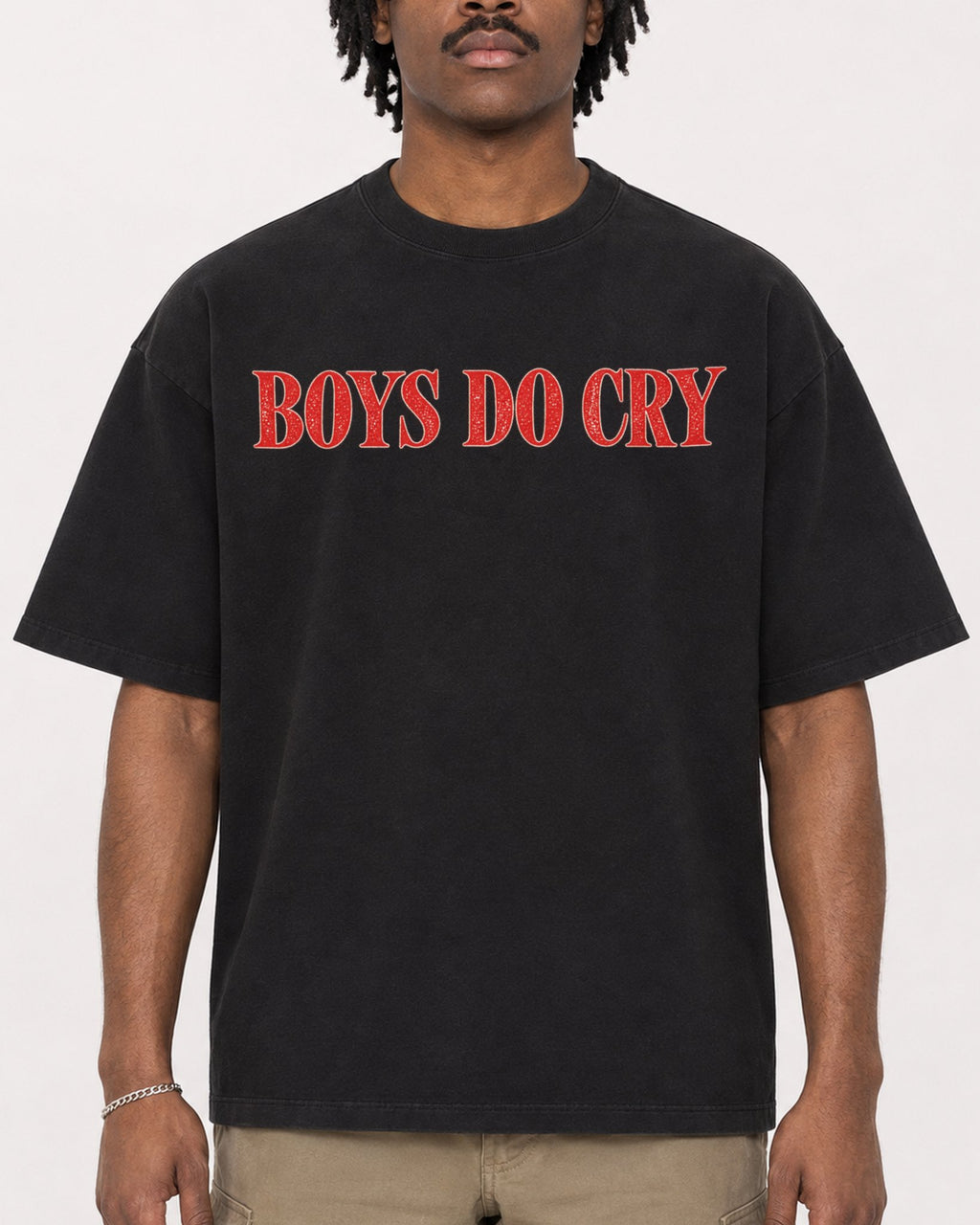 Mockup Boxy Heavyweight Tee Black male close-up 04