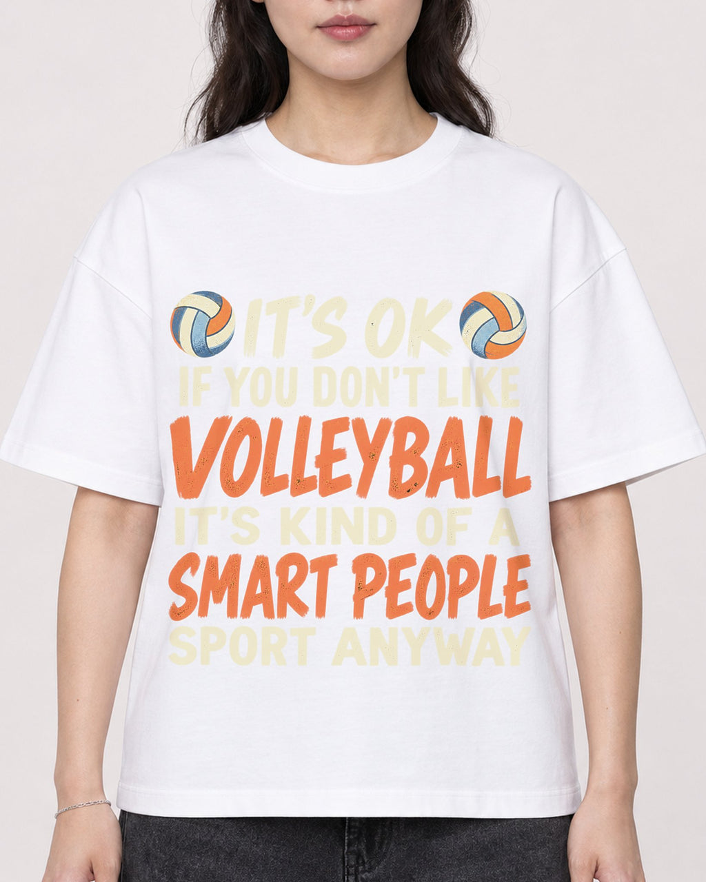 Mockup Boxy Heavyweight Tee White female close-up 03