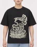 Mockup Boxy Heavyweight Tee Black male close-up 01