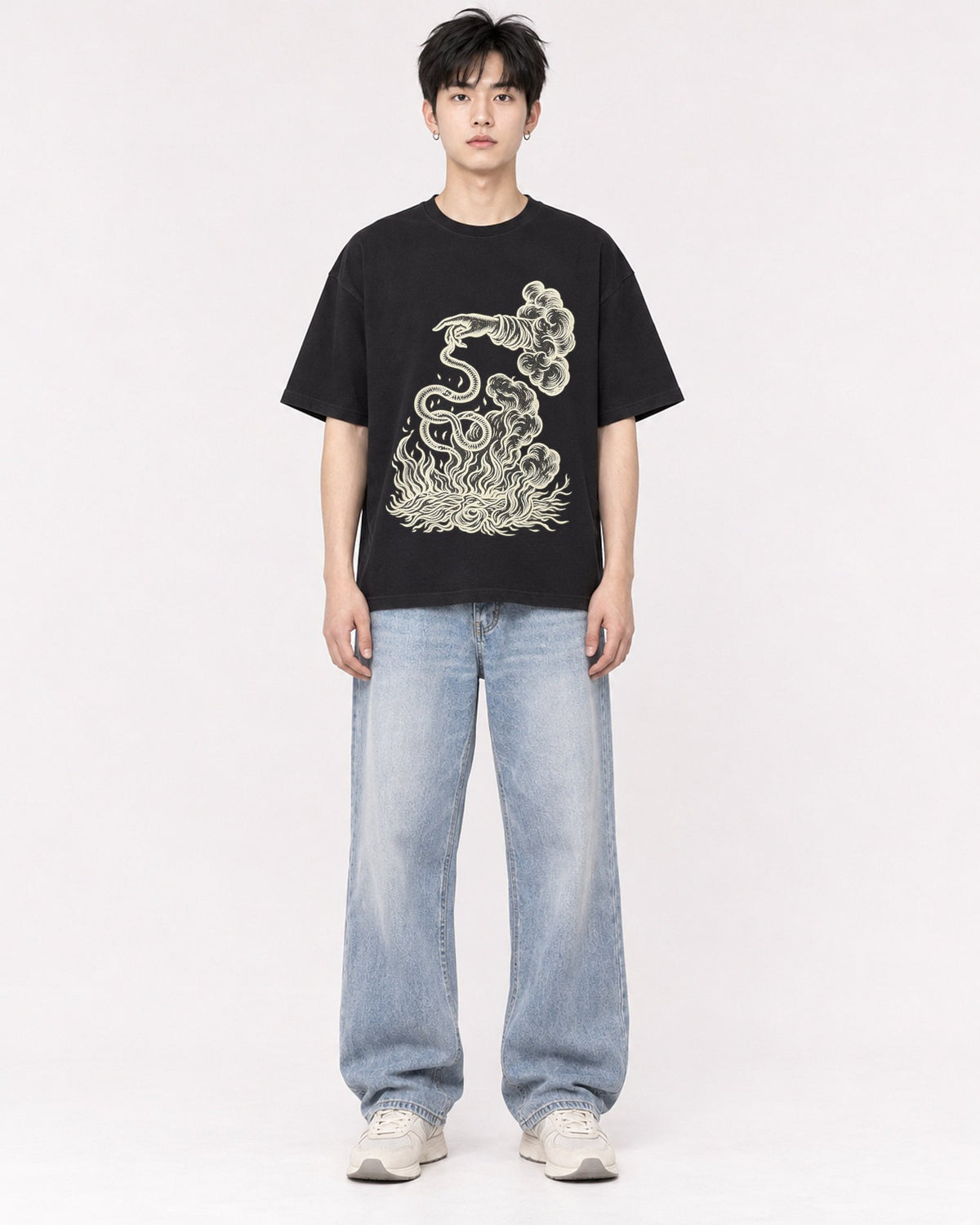 Mockup Boxy Heavyweight Tee Black male full-body 01