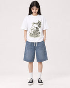 Mockup Boxy Heavyweight Tee White female full-body 01