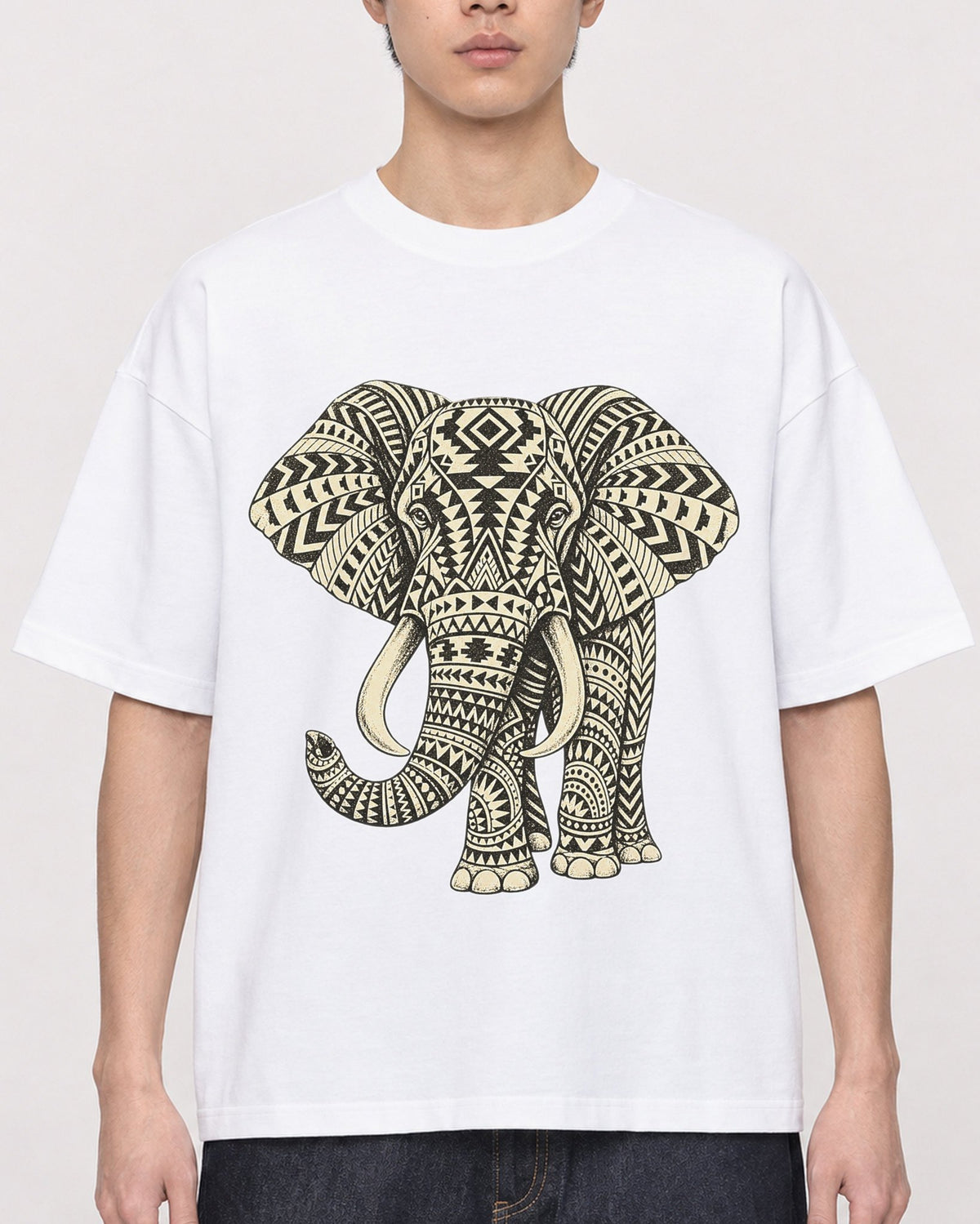 Mockup Boxy Heavyweight Tee White male close-up 01