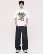 Mockup Boxy Heavyweight Tee White male full-body 01