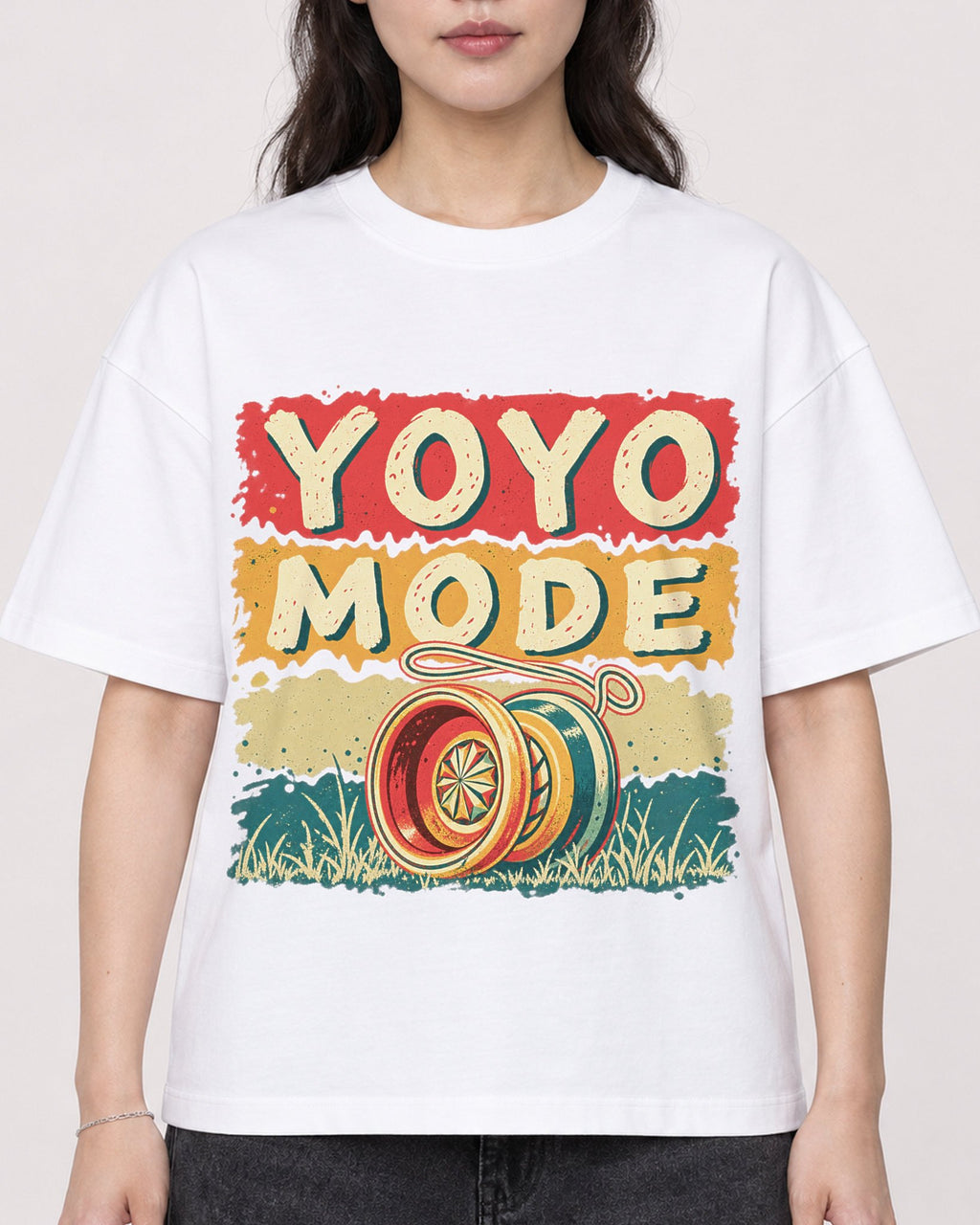 Mockup Boxy Heavyweight Tee White female close-up 03