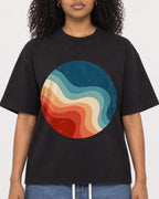 Mockup Boxy Heavyweight Tee Black female close-up 05