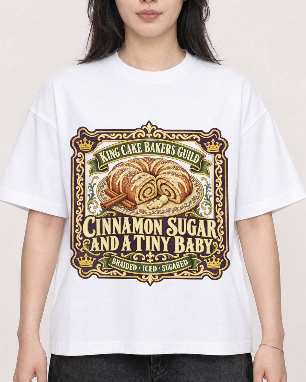 Mockup Boxy Heavyweight Tee White female close-up 13