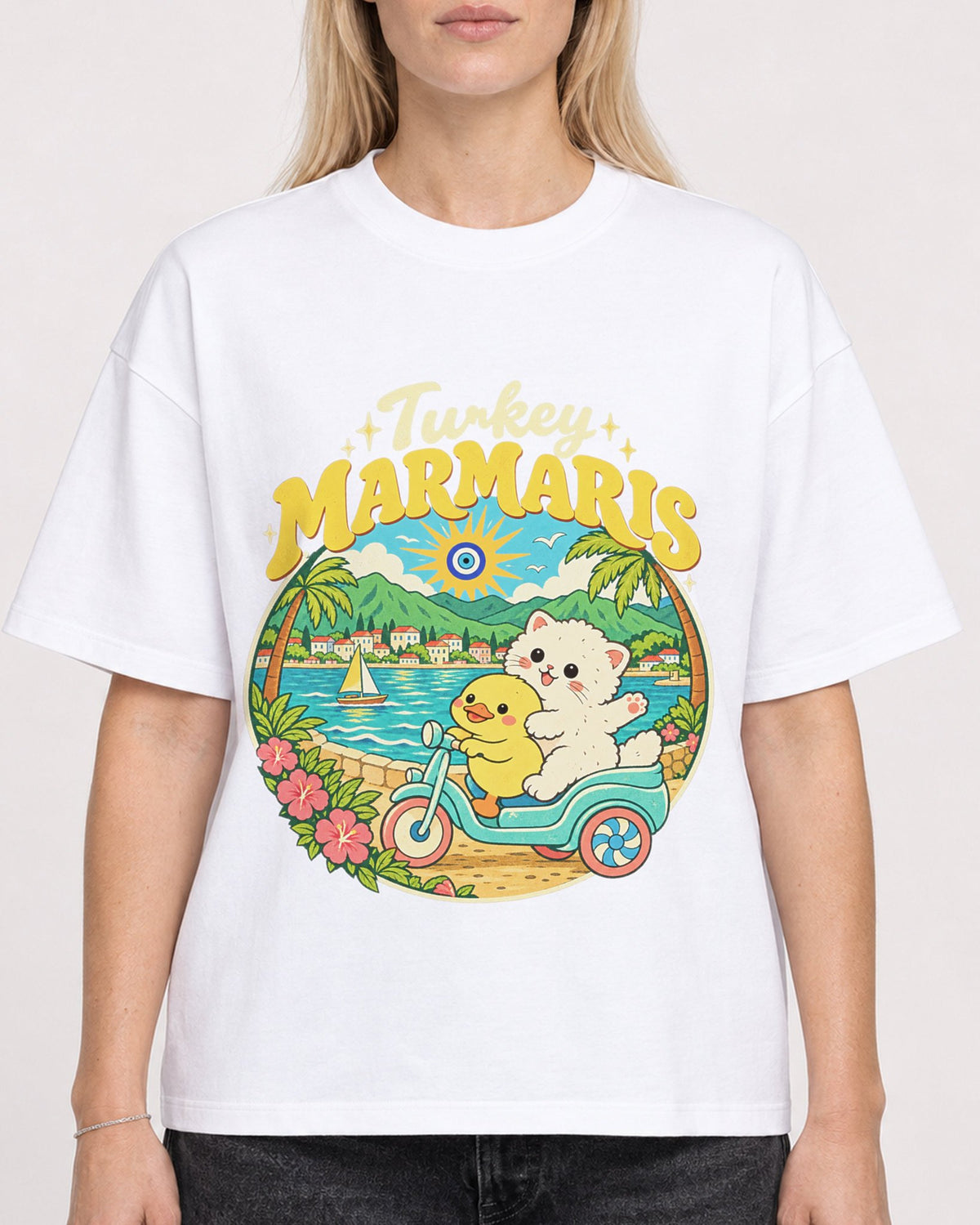 Mockup Boxy Heavyweight Tee White female close-up 08