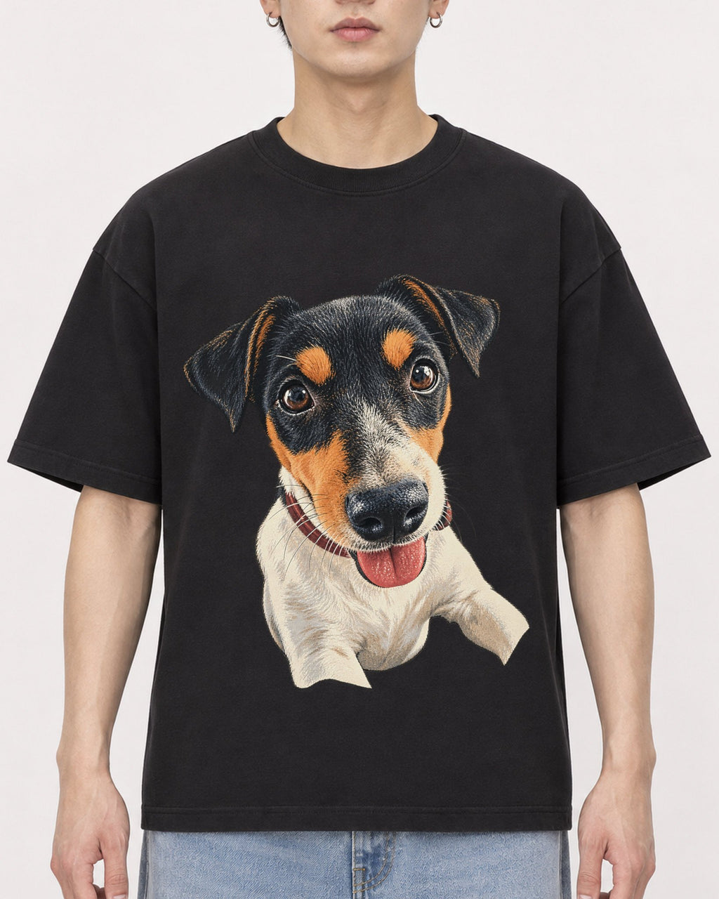Mockup Boxy Heavyweight Tee Black male close-up 01