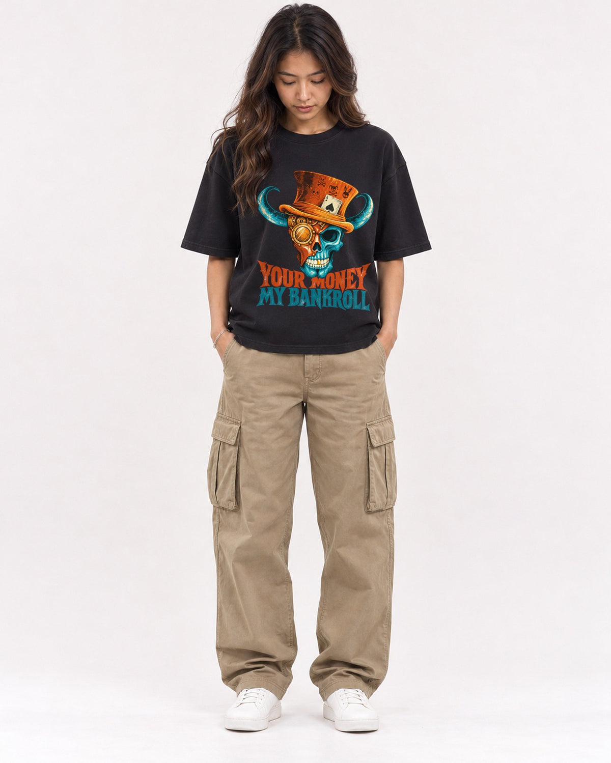 Mockup Boxy Heavyweight Tee Black female full-body 02