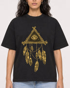 Mockup Boxy Heavyweight Tee Black female close-up 07