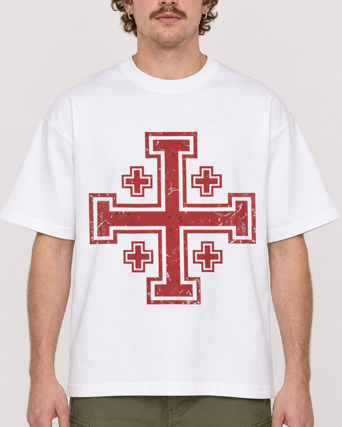 Mockup Boxy Heavyweight Tee White male close-up 09