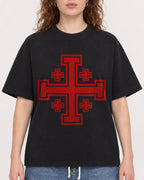 Mockup Boxy Heavyweight Tee Black female close-up 09