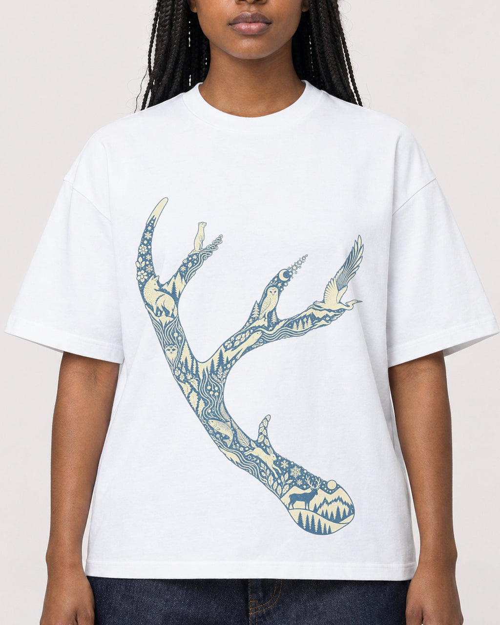 Mockup Boxy Heavyweight Tee White female close-up 04