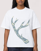 Mockup Boxy Heavyweight Tee White female close-up 04