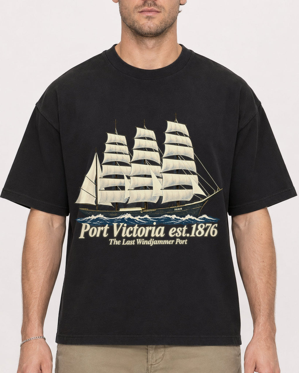Mockup Boxy Heavyweight Tee Black male close-up 08