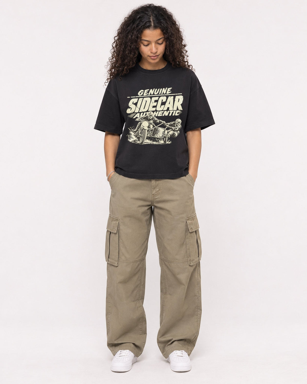 Mockup Boxy Heavyweight Tee Black female full-body 10