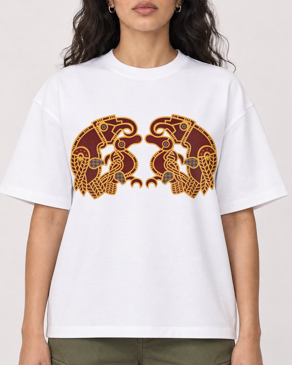 Mockup Boxy Heavyweight Tee White female close-up 07