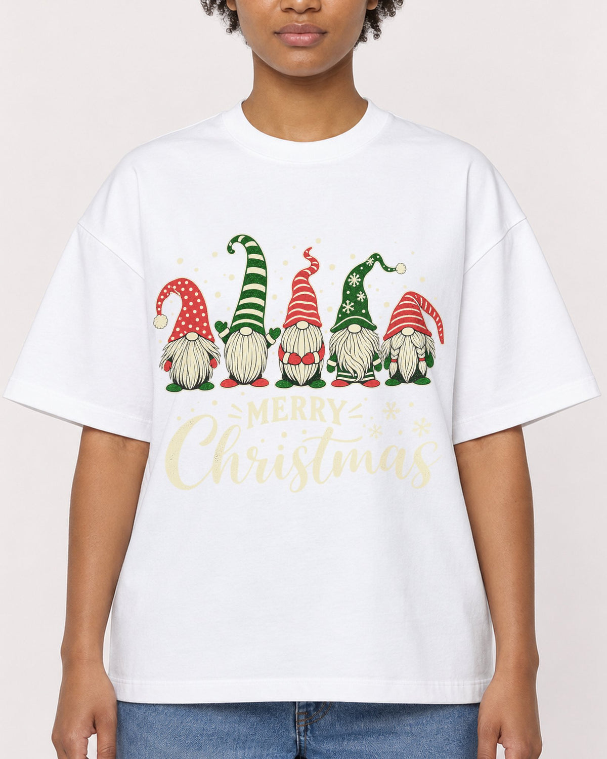 Mockup Boxy Heavyweight Tee White female close-up 35