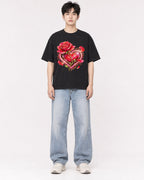 Mockup Boxy Heavyweight Tee Black male full-body 01