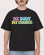 Mockup Boxy Heavyweight Tee Black male close-up 09