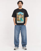 Mockup Boxy Heavyweight Tee Black male full-body 02