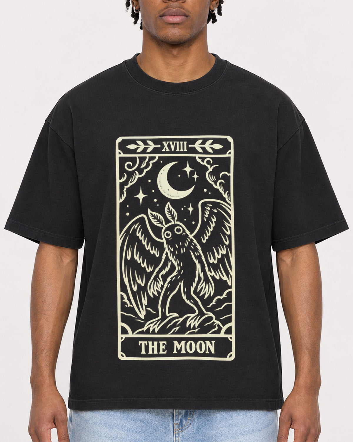 Mockup Boxy Heavyweight Tee Black male close-up 05