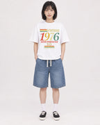 Mockup Boxy Heavyweight Tee White female full-body 11