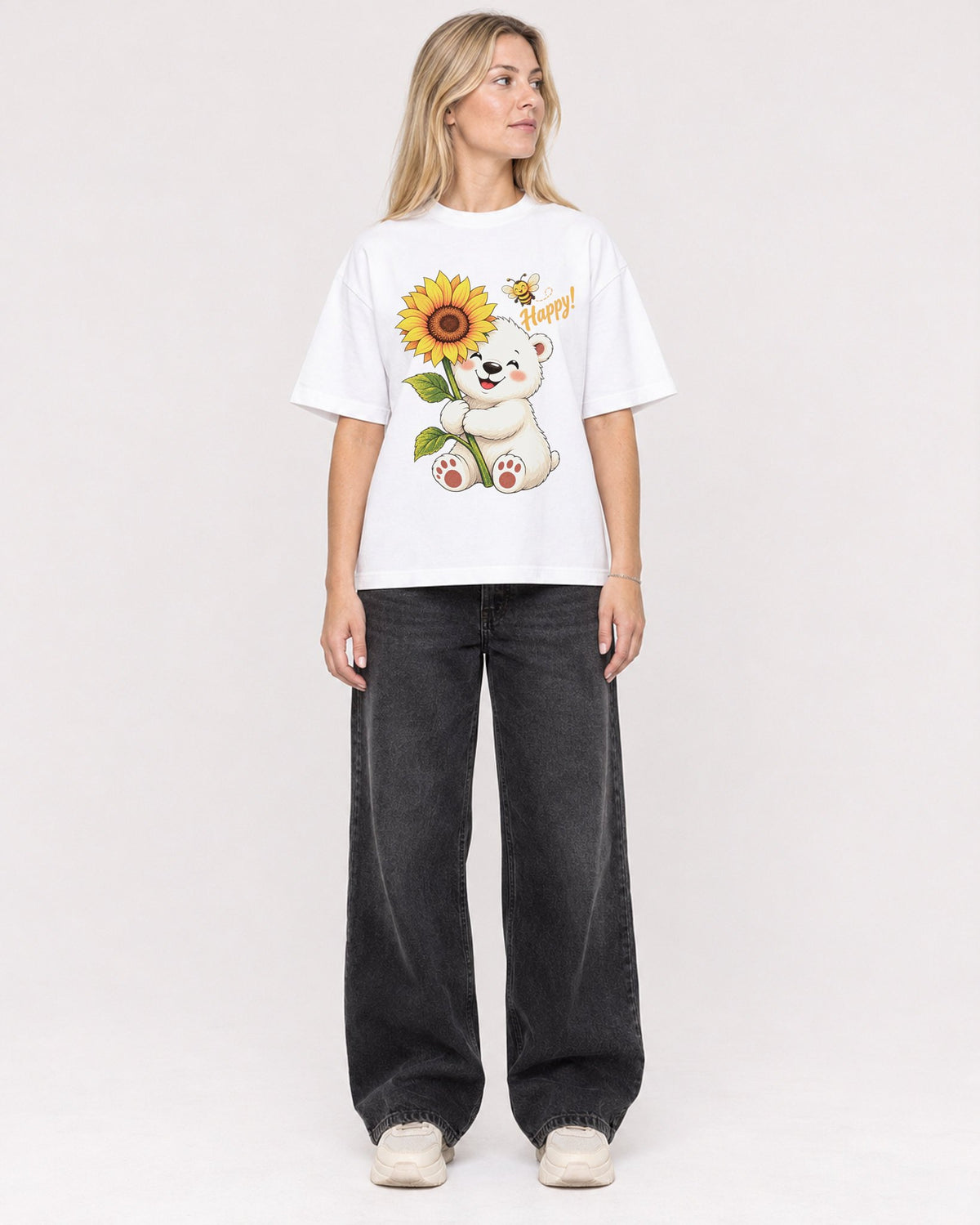 Mockup Boxy Heavyweight Tee White female full-body 08