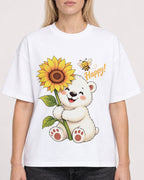 Mockup Boxy Heavyweight Tee White female close-up 08