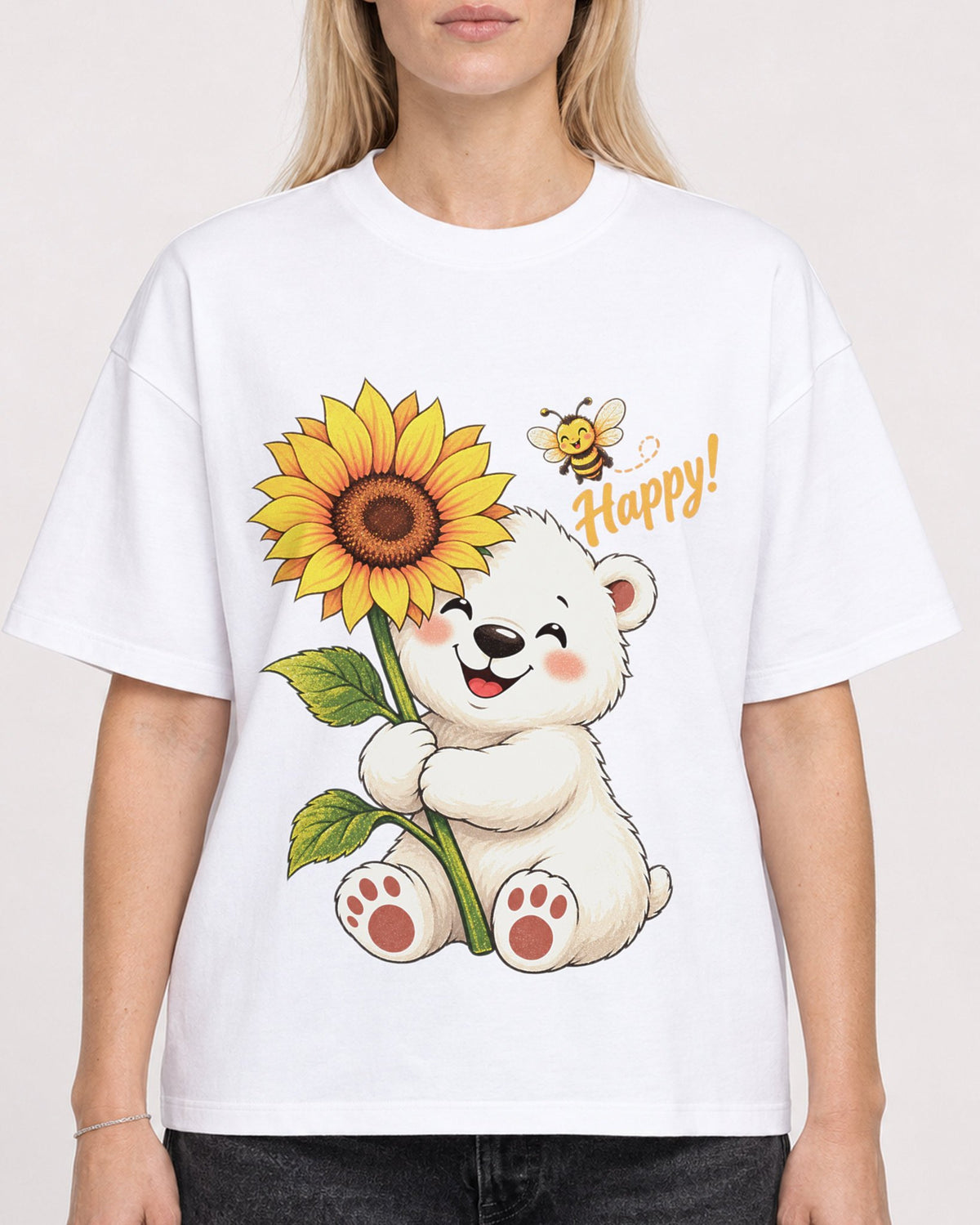 Mockup Boxy Heavyweight Tee White female close-up 08