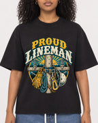 Mockup Boxy Heavyweight Tee Black female close-up 05