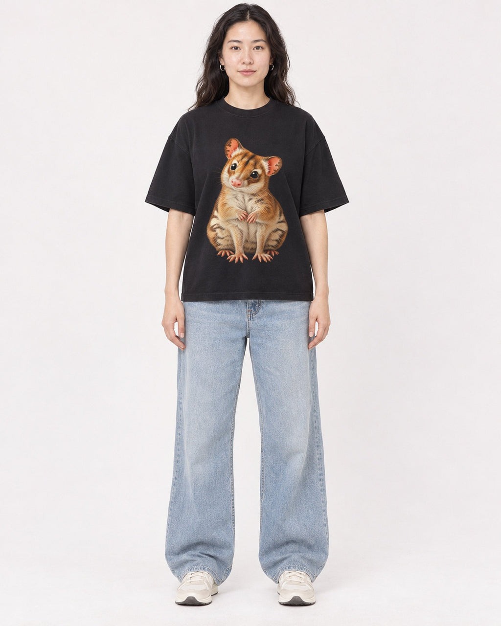 Mockup Boxy Heavyweight Tee Black female full-body 03