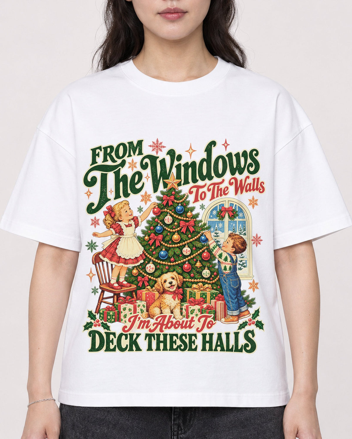 Mockup Boxy Heavyweight Tee White female close-up 03